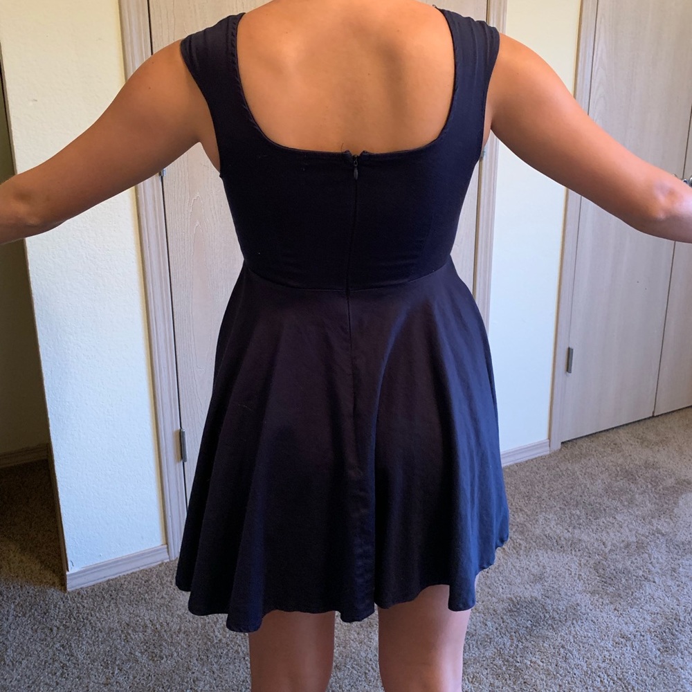 Dress - Picture 2 of 5